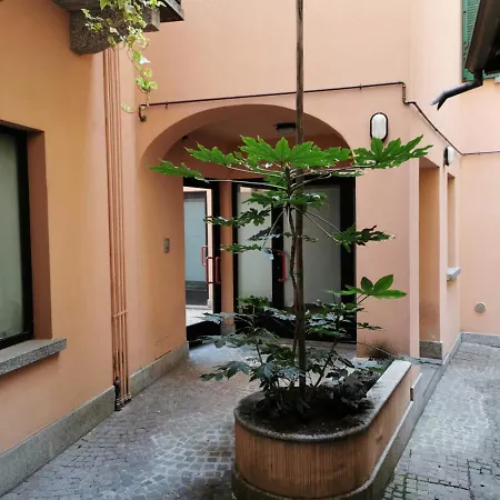 Centrolago 公寓 莱科